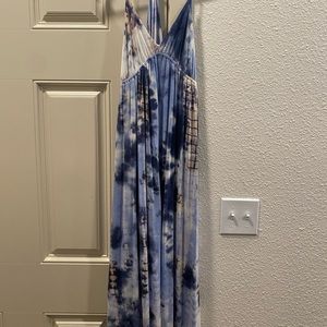 Zoey Reva tie dye cozy maxi dress